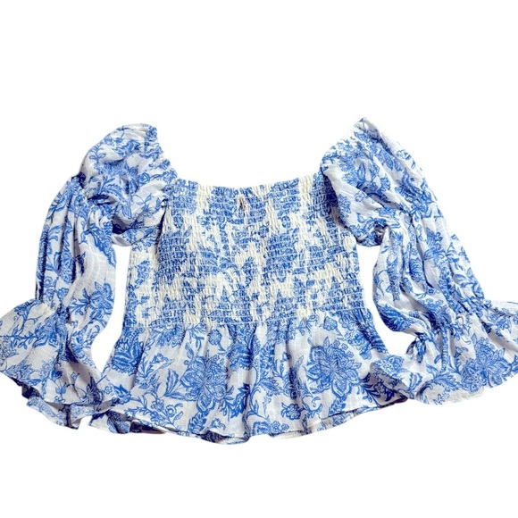 Misa Los Angeles Blue & White Smocked Puff Sleeve Top Size Small - Picture 3 of 4